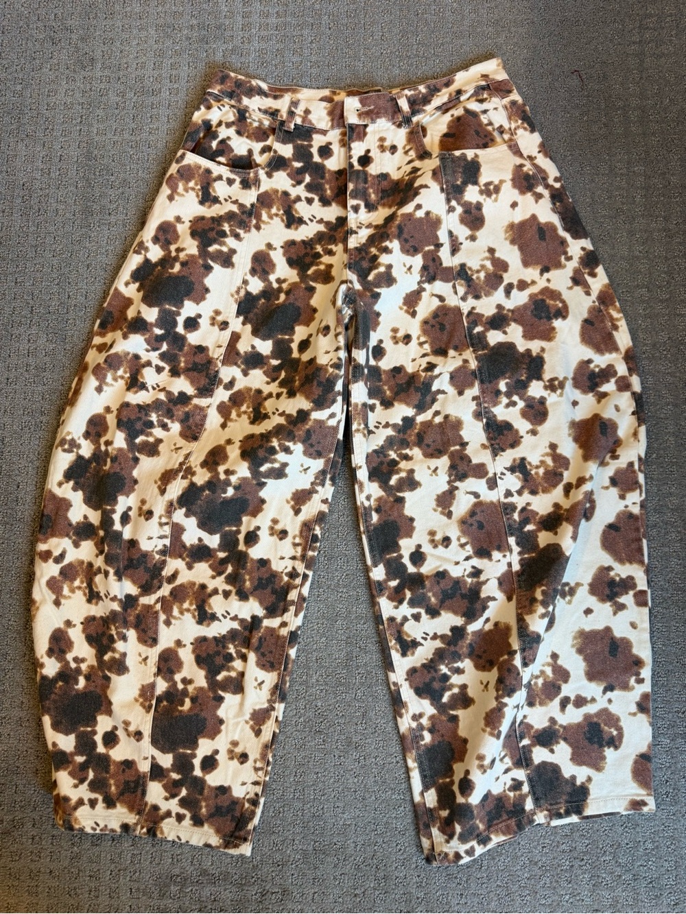 Peach Love California Cow Print High-Waist Pants - Brown & Cream